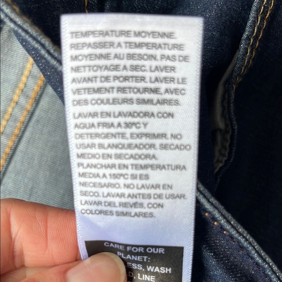 Levi Strauss Dark Blue Bermuda Shorts - Picture 4 of 13